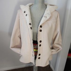 PRICE DROP!! 🛵 Stylish Cream Winter Jacket